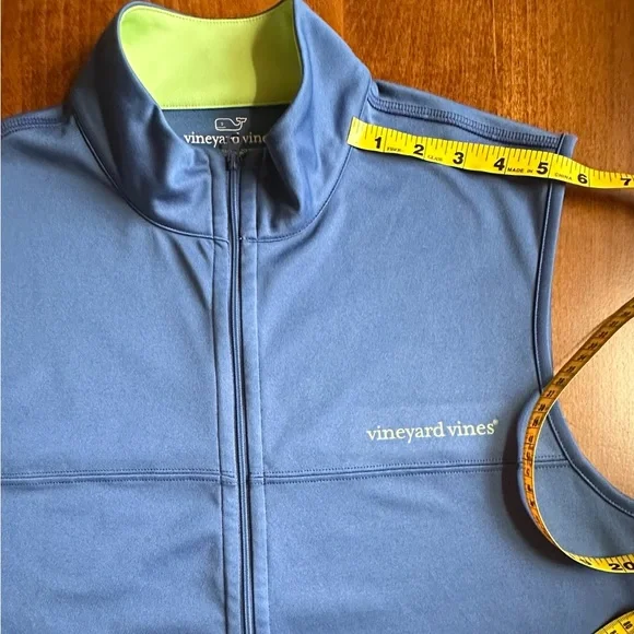 Vineyard Vines•performance vest•men’s medium•blue•ball cord drawstring•polyester - Picture 7 of 12